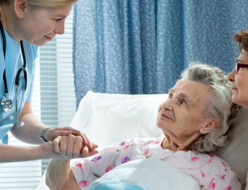 Hilfe auf Rezept – Häusliche Krankenpflege für pflegebedürftige Senioren